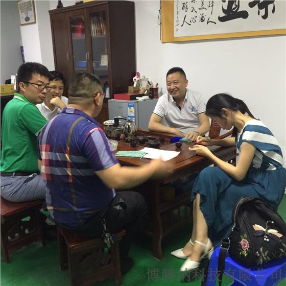 博騰納-10年專業(yè)藍(lán)牙耳機(jī)注塑加工，藍(lán)牙耳機(jī)定制