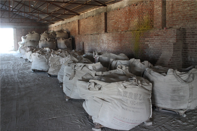 硅線石成品庫(kù)展示